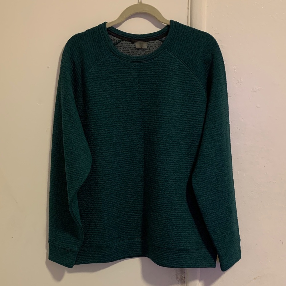 Men’s VRST soft dark green crewneck!